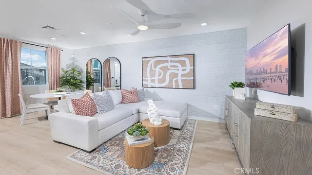 $468,885 | 33185 Opal Glass Drive, Winchester, CA 92596