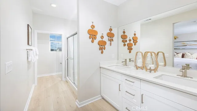 $468,885 | 33185 Opal Glass Drive, Winchester, CA 92596