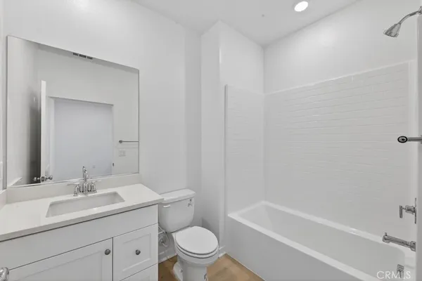 $439,990 | 33185 Opal Glass Drive, Winchester, CA 92596