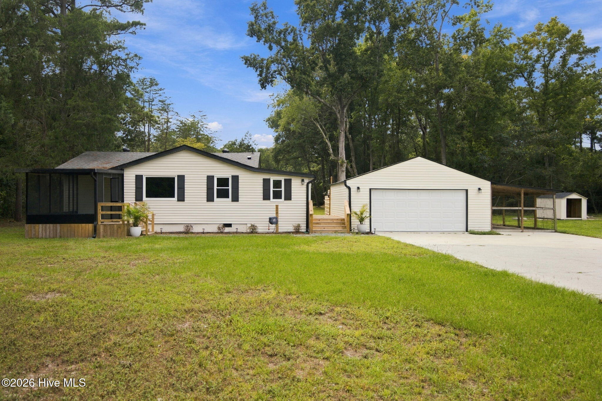 190 Old Bridge Road Rocky Point, NC 28457 - Photo 1 of 47 Gallery Image 1
