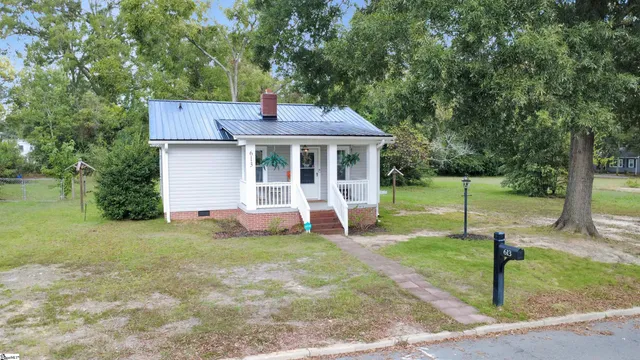 $182,000 | 613 East Florida Street, Clinton, SC 29325