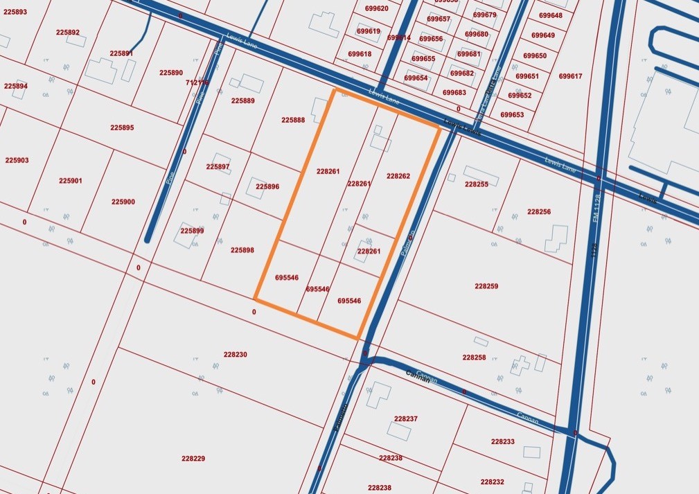 7142 Lewis Lane Manvel, TX 77578 - Photo 3 of 5 a close view of a closet