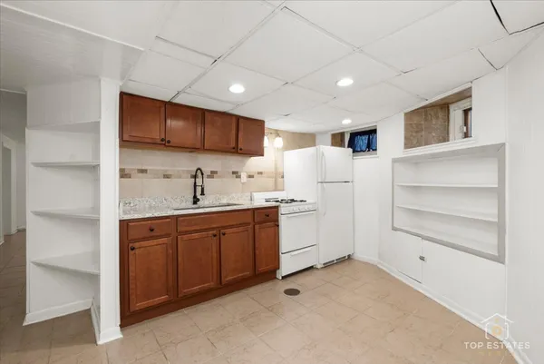 $1,500 | 19 South 4th Avenue, Unit A, St. Charles, IL 60174