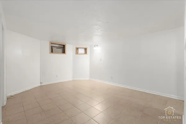 $1,500 | 19 South 4th Avenue, Unit A, St. Charles, IL 60174