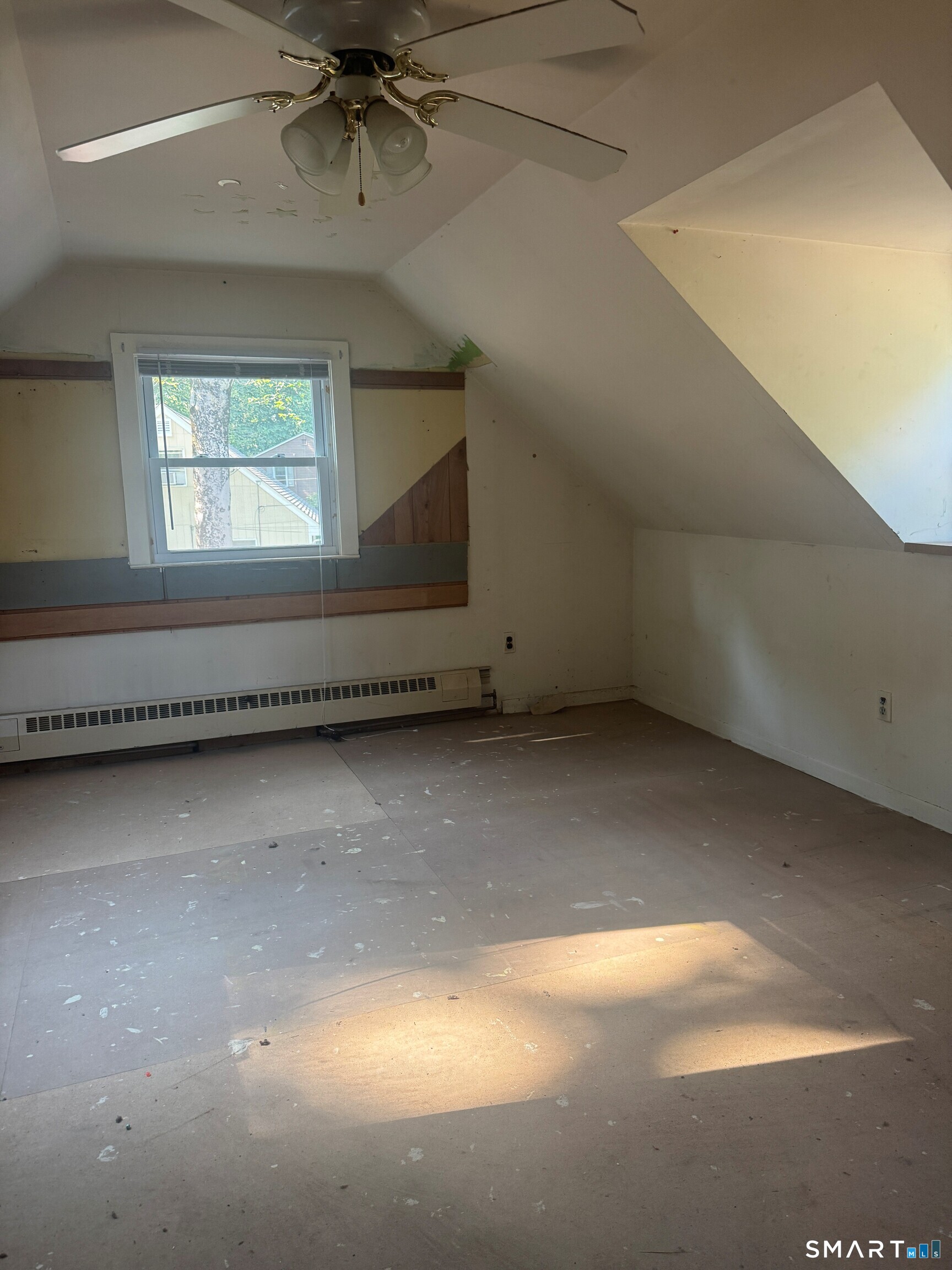 225 Winnepoge Drive Fairfield, CT 06825 - Photo 5 of 11 Gallery Image 5