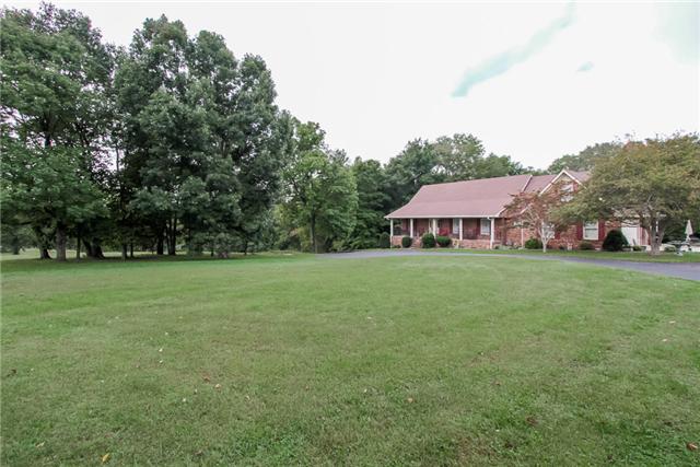 5211 Stacy Springs Road Springfield, TN 37172 - Photo 2 of 20 GREAT VIEWS FROM FRONT PORCH OR REAR DECK