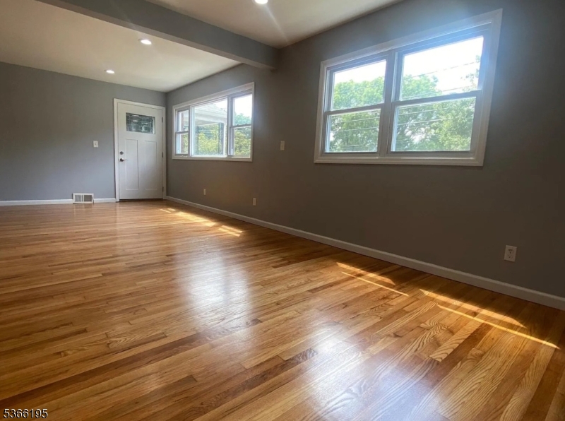 2089 Galloping Hill Road, Unit 1 Union, NJ 07083 - Photo 3 of 24