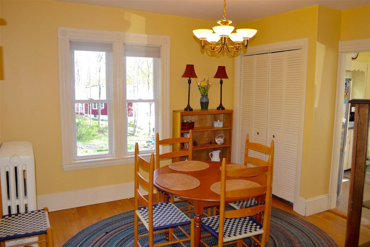 34 Rogers Road Kittery, ME 03904 - Photo 5 of 31 Gallery Image 5
