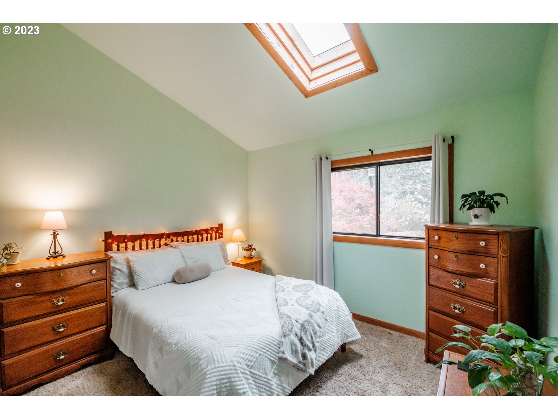 30115 Berlin Road Lebanon, OR 97355 - Photo 22 of 48 a bedroom with a bed and a window