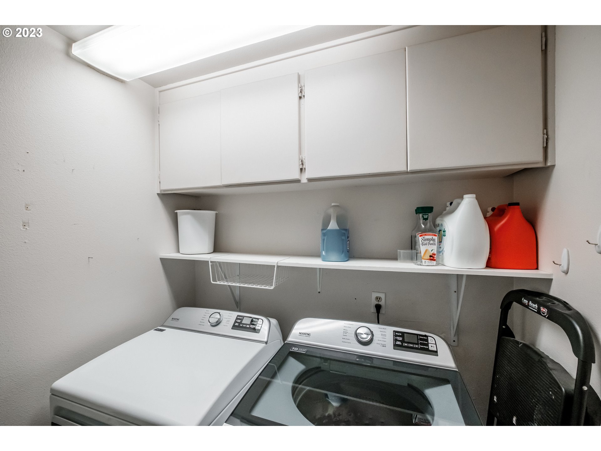 30115 Berlin Road Lebanon, OR 97355 - Photo 25 of 48 a utility room with dryer and washer