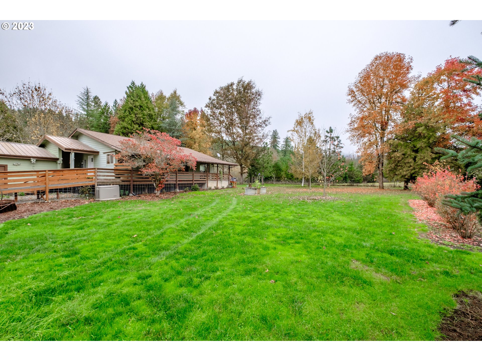 30115 Berlin Road Lebanon, OR 97355 - Photo 38 of 48 a house view with a garden space