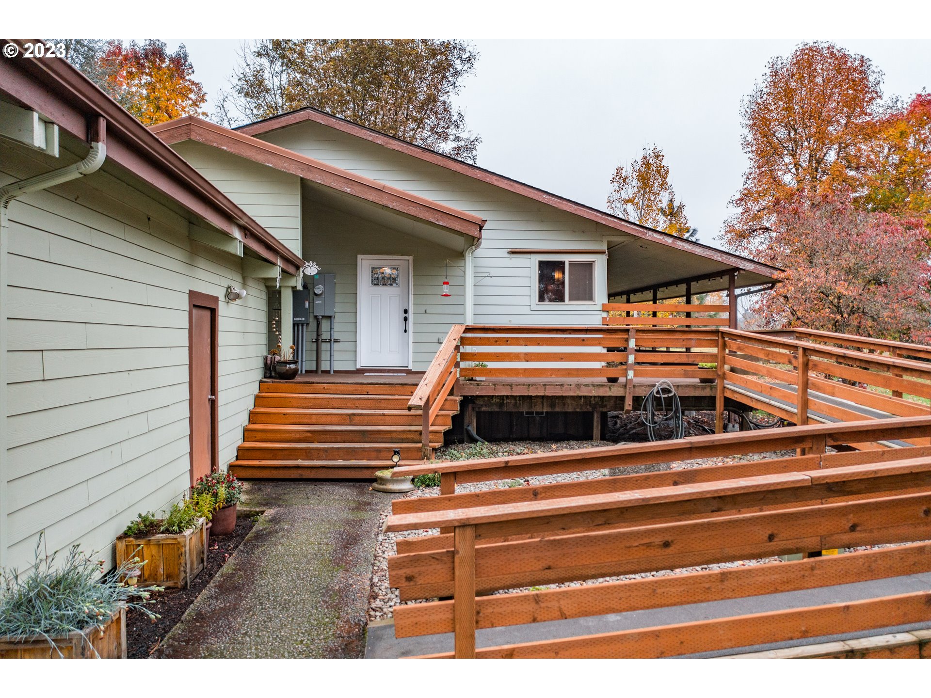 30115 Berlin Road Lebanon, OR 97355 - Photo 5 of 48 a view of outdoor space and deck