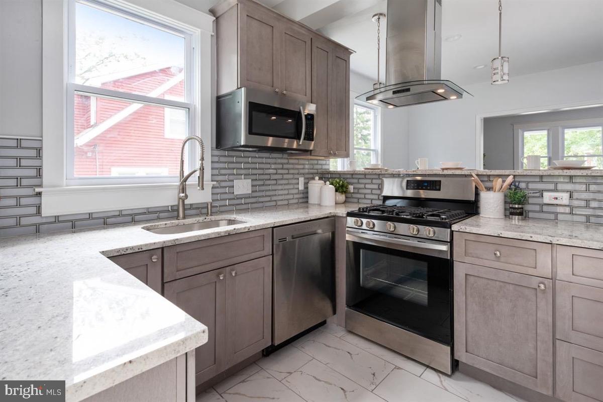 621 Plymouth Road Baltimore, MD 21229 - Photo 14 of 37 Gallery Image 14