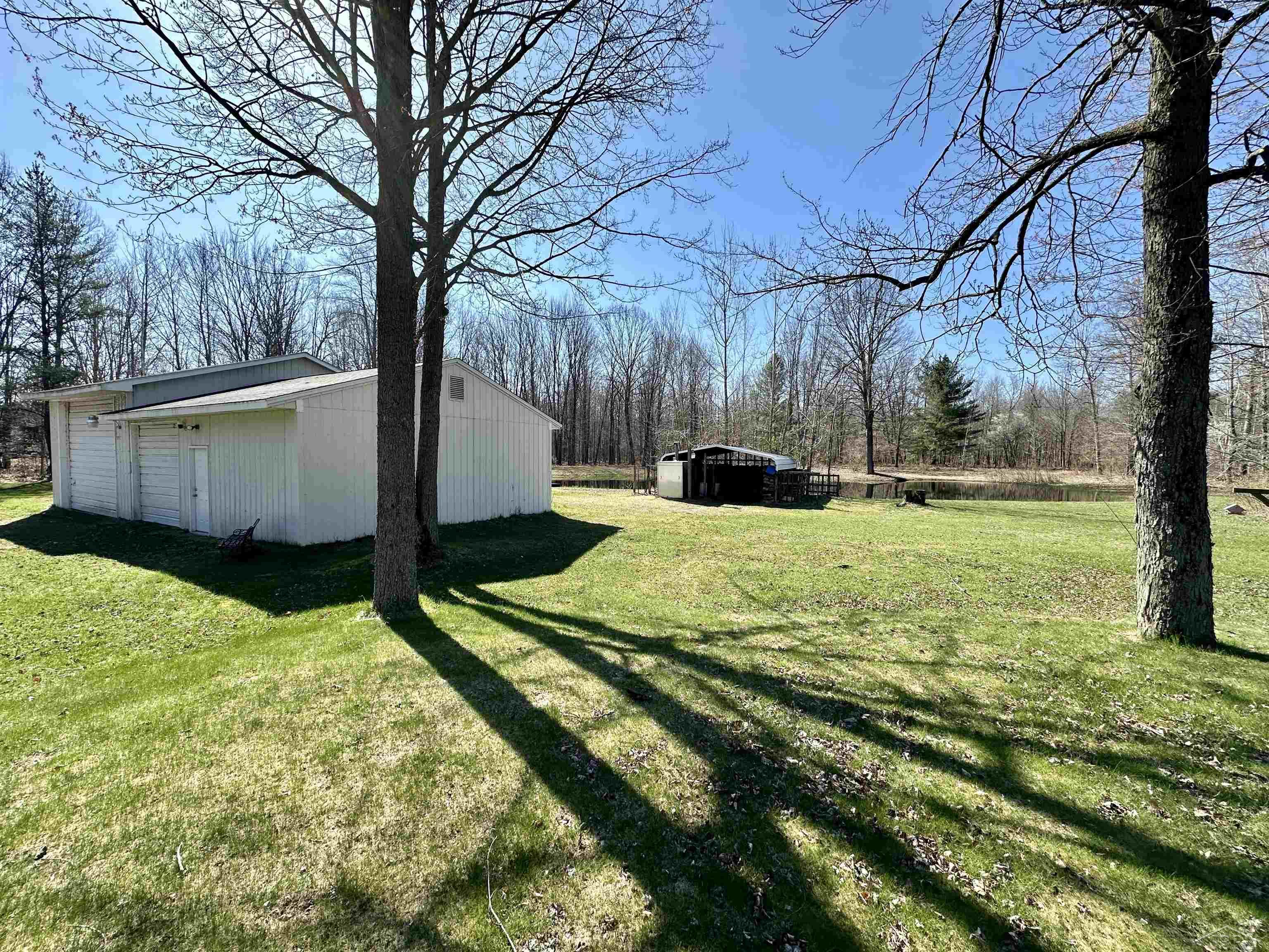 5717 Short Road Shepherd, MI 48883 - Photo 9 of 14