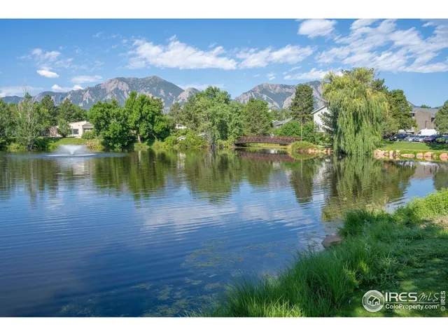 a view of a lake with houses