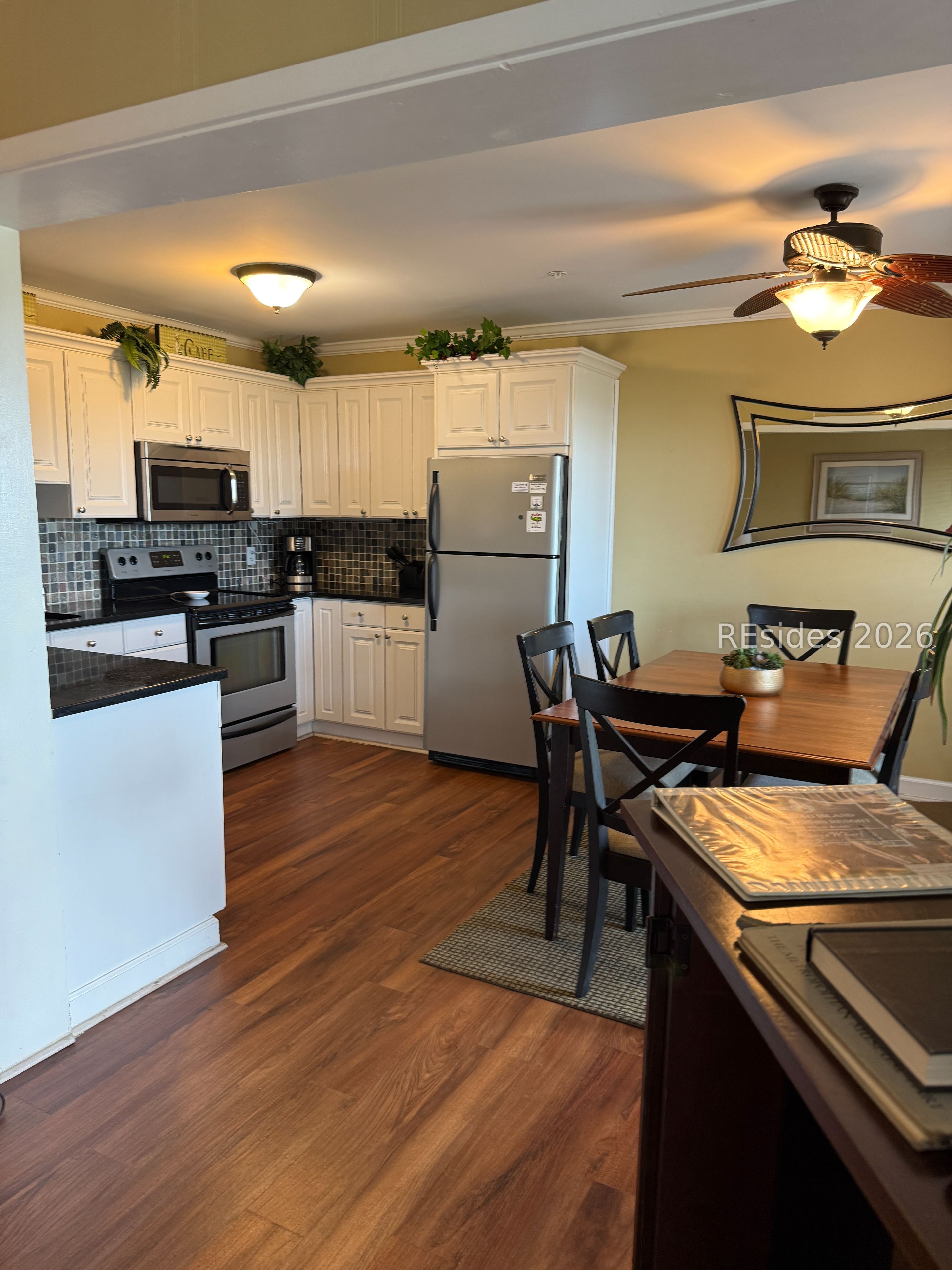 40 Folly Field Road, Unit 428 Hilton Head Island, SC 29928 - Photo 7 of 17 Gallery Image 7