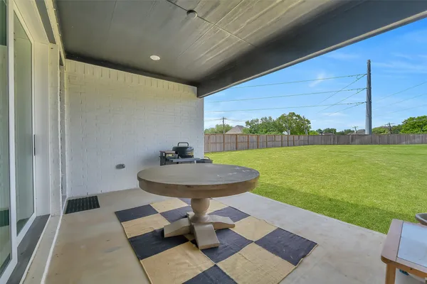 $4,800 | 1400 River Point Drive, Friendswood, TX 77546