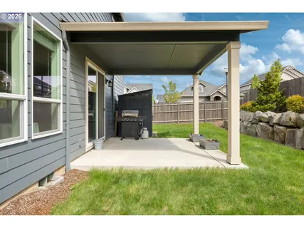 a house view with a outdoor space
