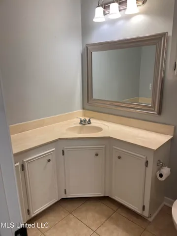 $1,900 | 143 Glenwood Drive, Madison, MS 39110