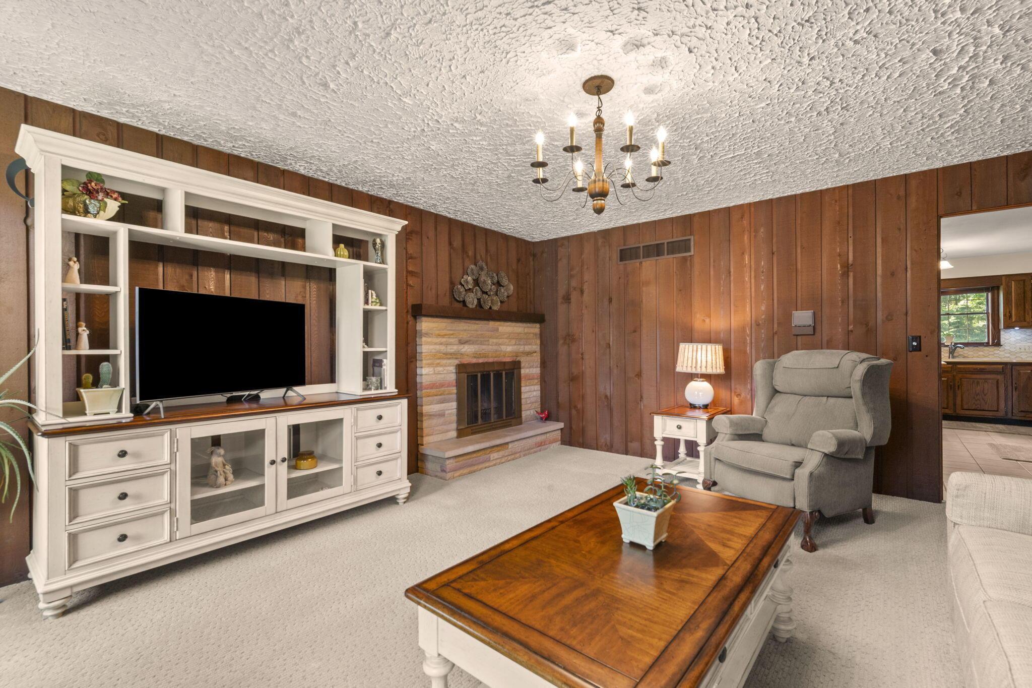 421 Edgewood Road Mansfield, OH 44907 - Photo 17 of 63 12-web-or-mls-421EdgewoodRoadRevised_Hom