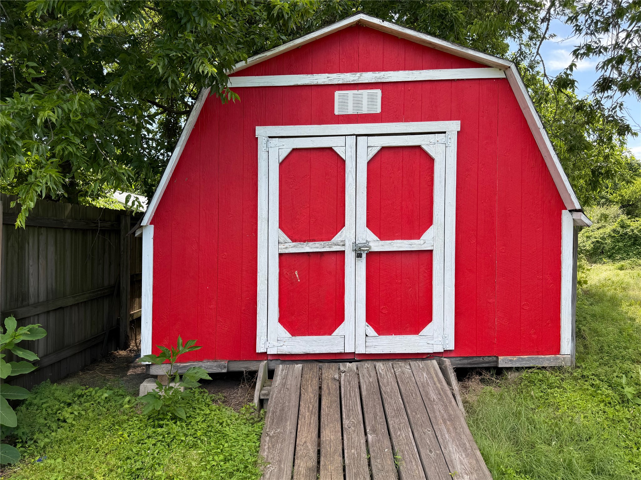 845 Caldwell Street Lexington, TX 78947 - Photo 24 of 39 View of shed featuring fence