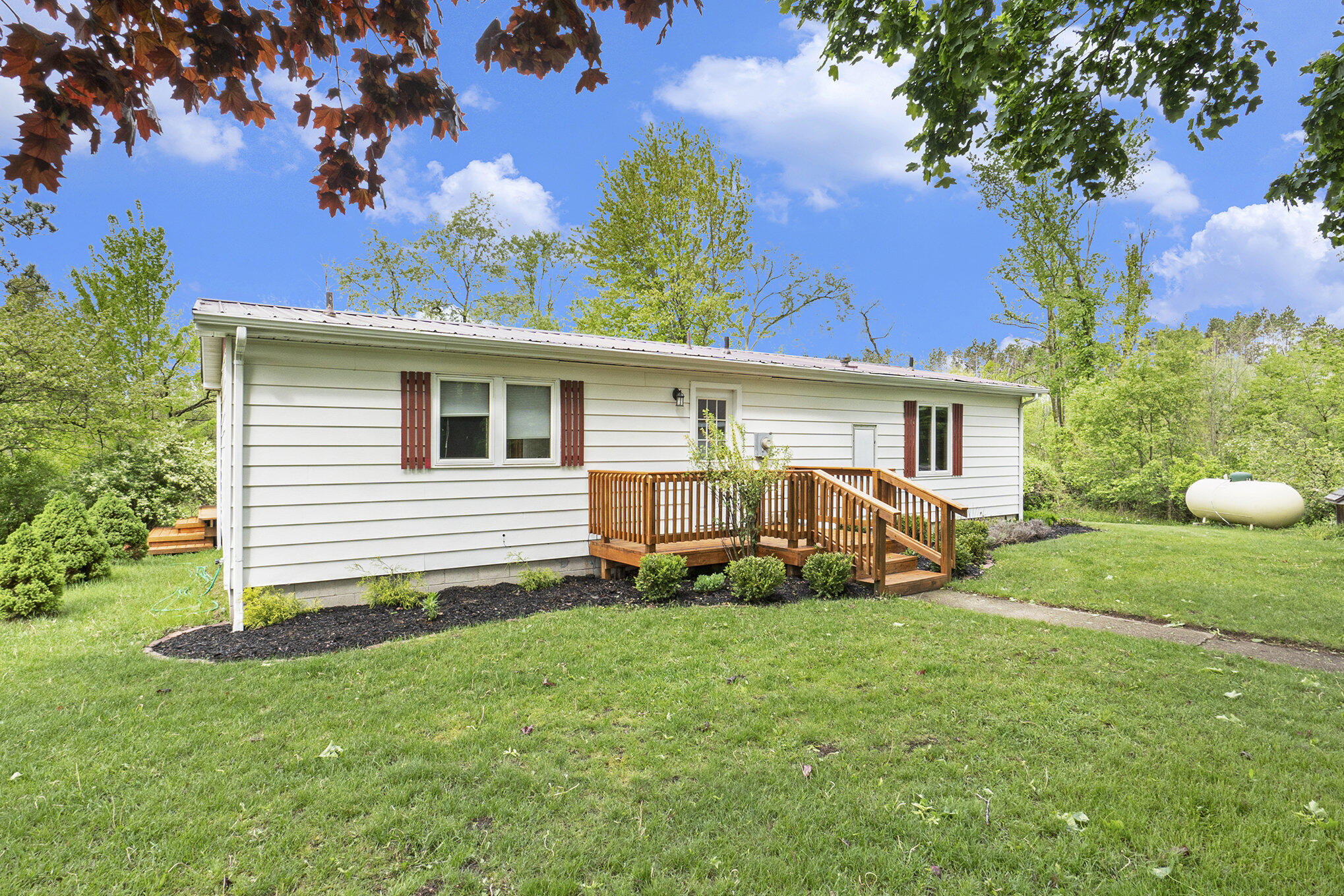 1862 19 Mile Road Barryton, MI 49305 - Photo 3 of 26 dsc01050_495