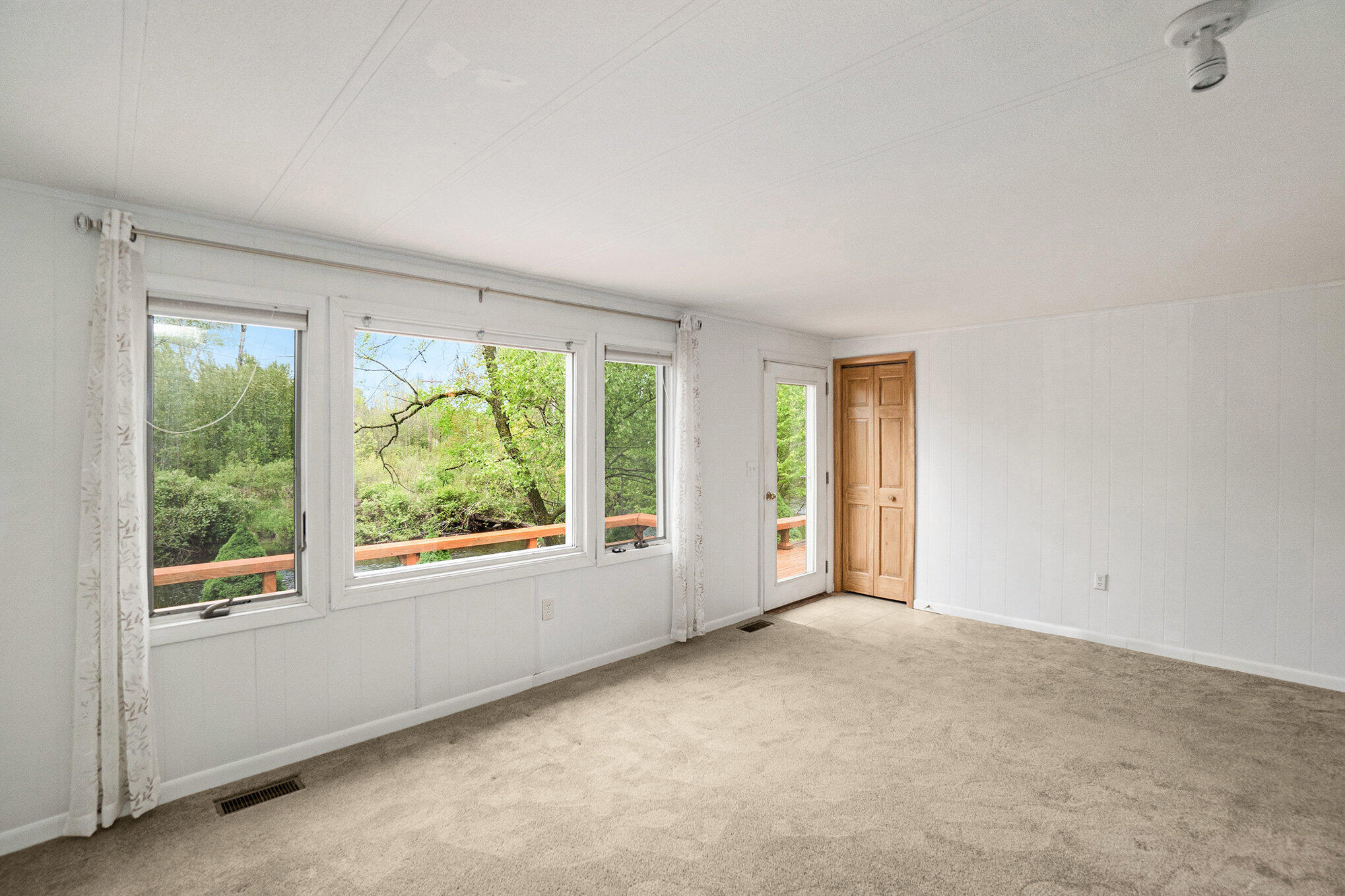 1862 19 Mile Road Barryton, MI 49305 - Photo 5 of 26 dsc01001_776