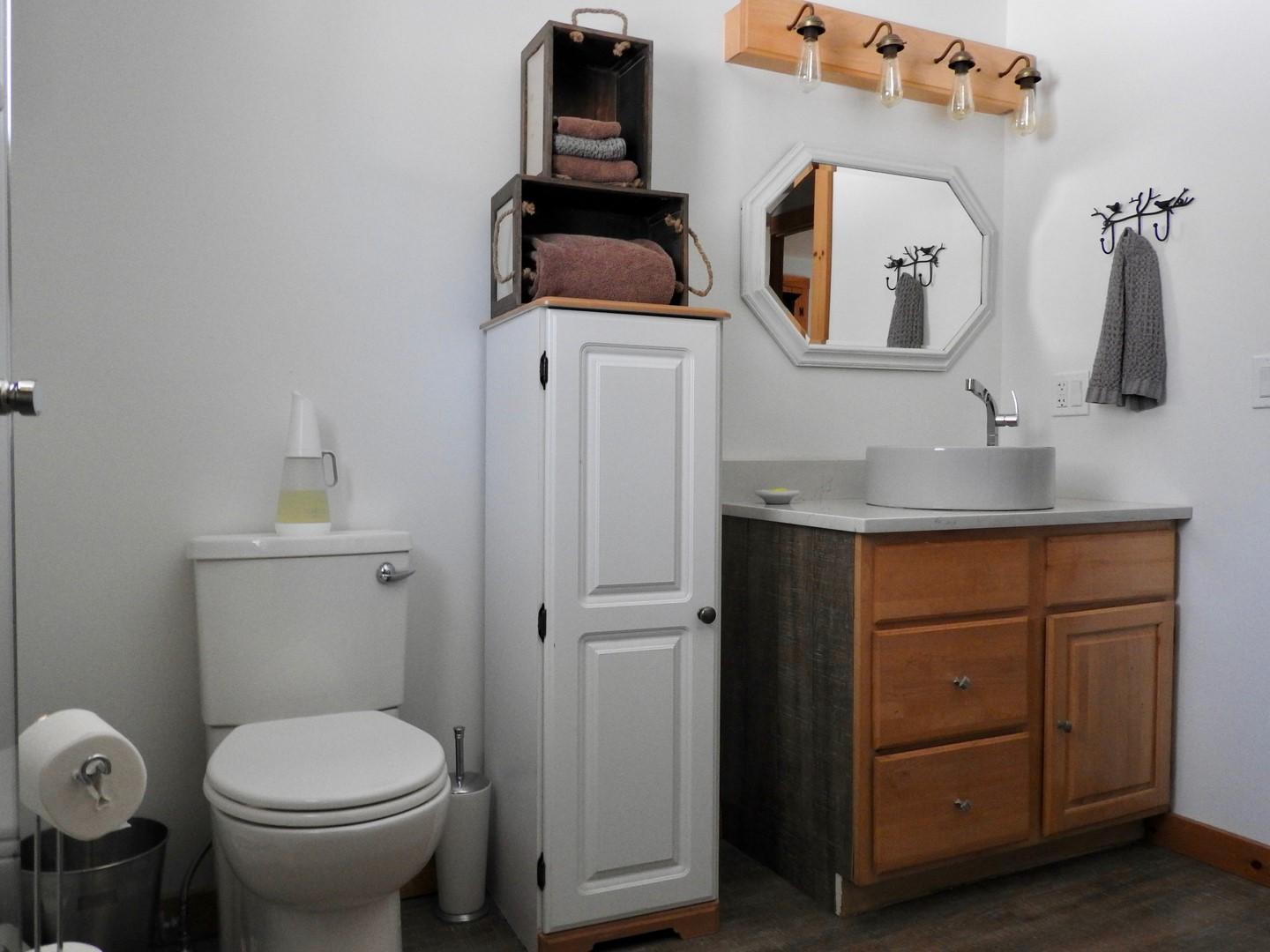 1170 Bean Road Mount Vernon, ME 04352 - Photo 19 of 28 13 1st flr bathroom_1