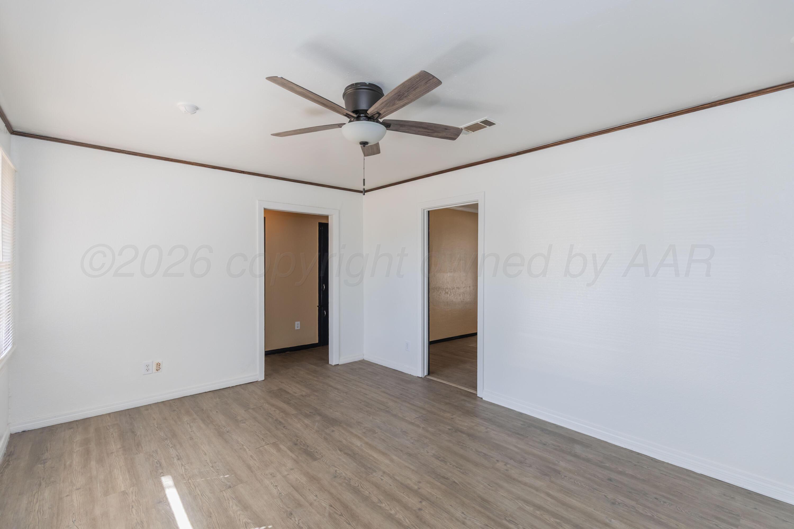 4008 Crockett Street Amarillo, TX 79110 - Photo 8 of 44 LIVING ROOM VIEW 3