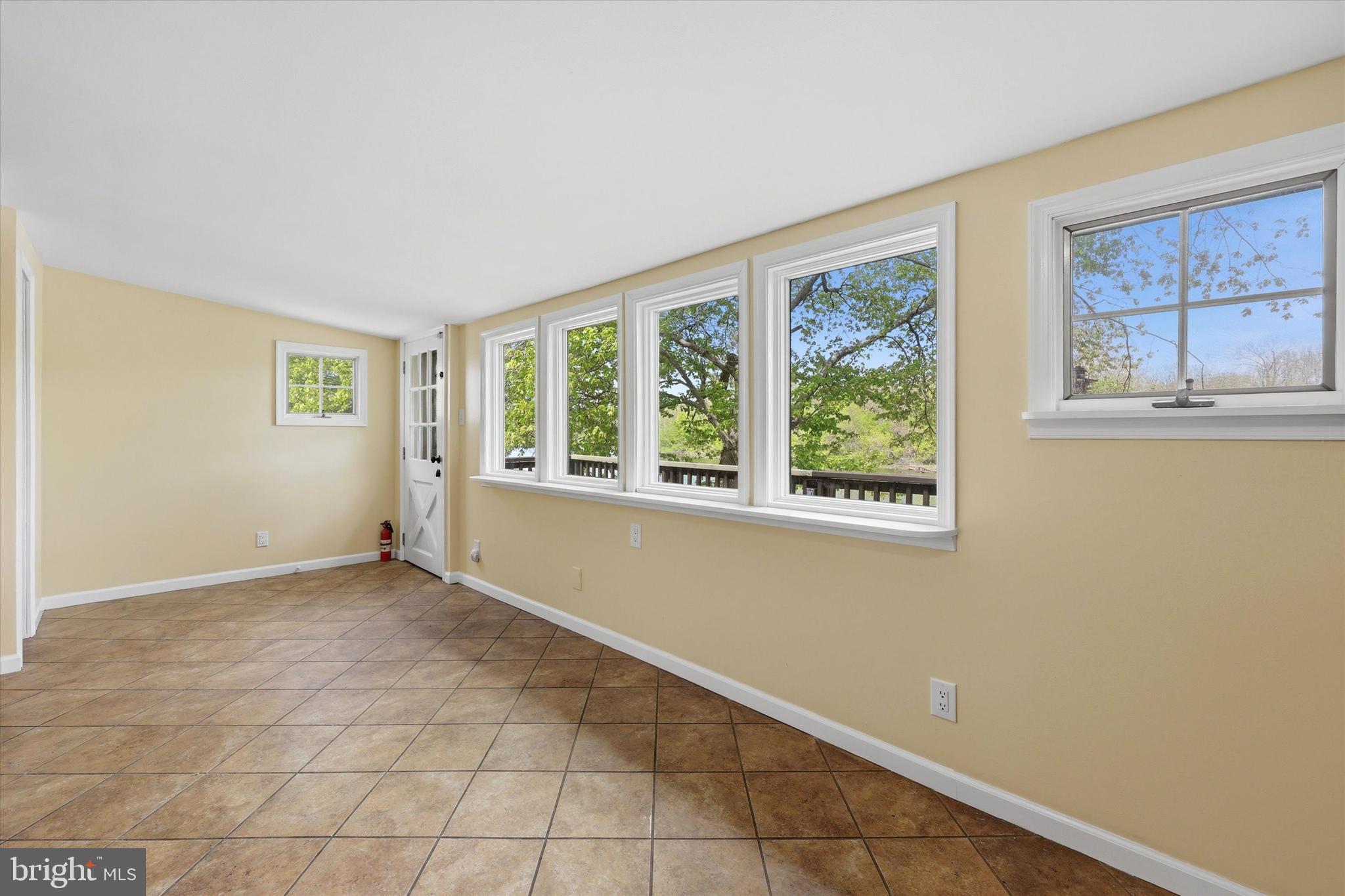 735 Newportville Road Croydon, PA 19021 - Photo 11 of 21
