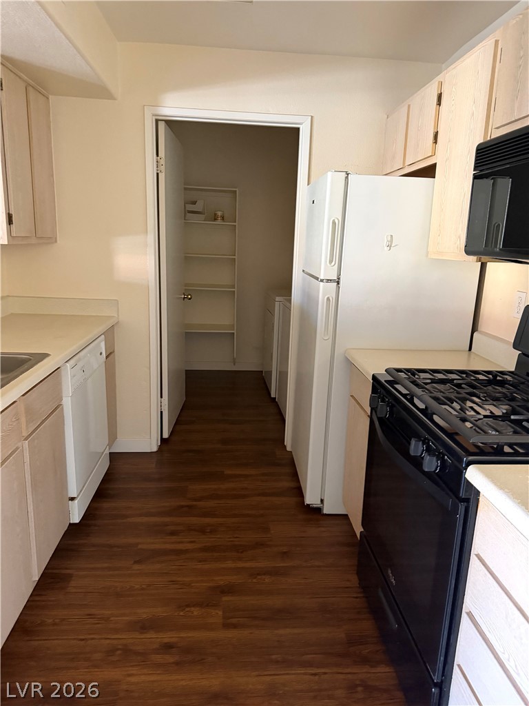 7885 West Flamingo Road, Unit 2165 Las Vegas, NV 89147 - Photo 4 of 20