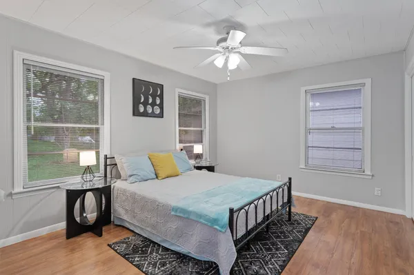 $1,650 | 1908 West 2nd Street, Taylor, TX 76574