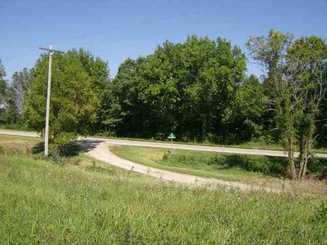 Paradise E Road Clinton, IL 61727 - Photo 8 of 8