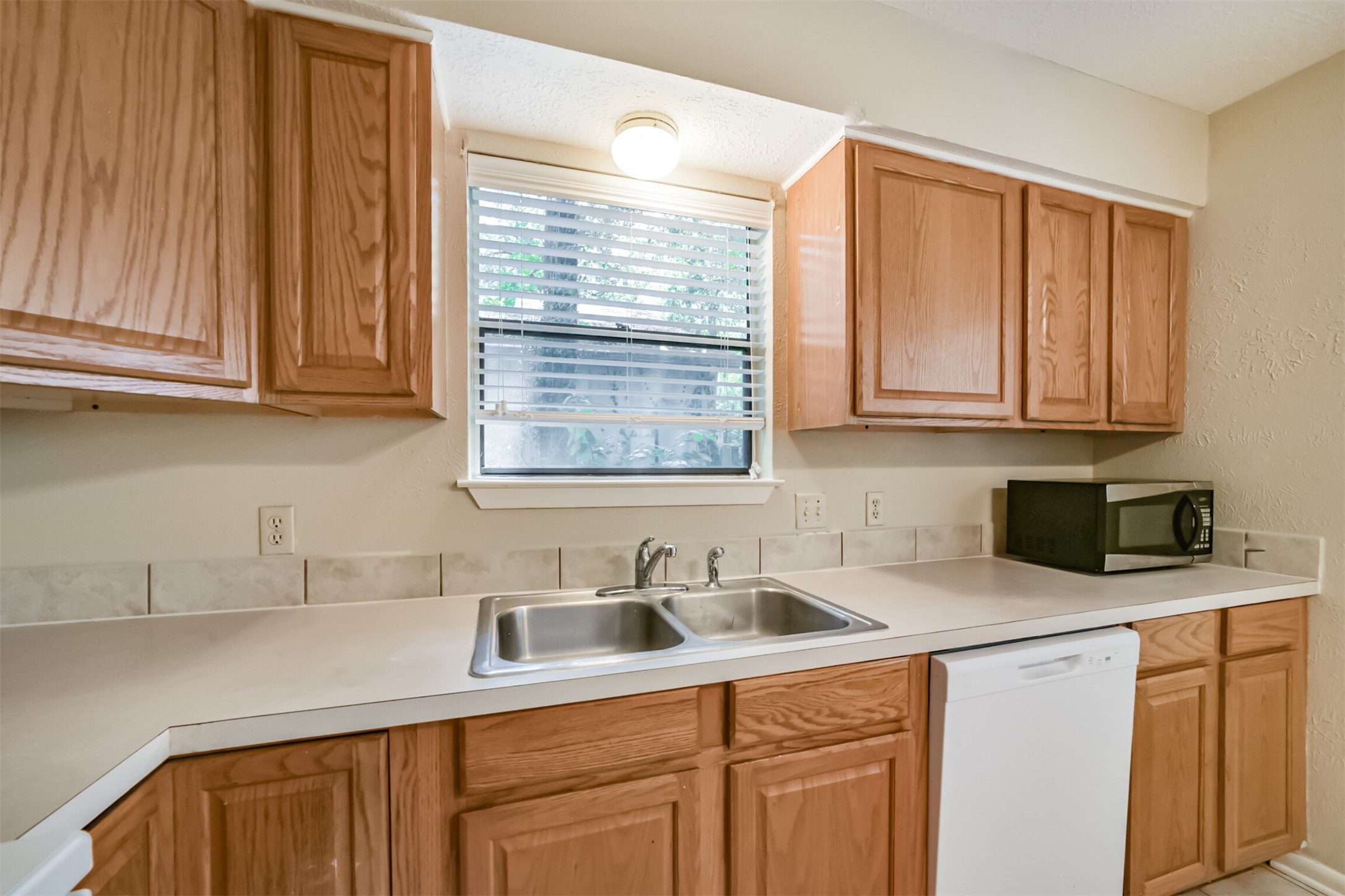 3 Hedgebell Court Spring, TX 77380 - Photo 17 of 39 Gallery Image 17