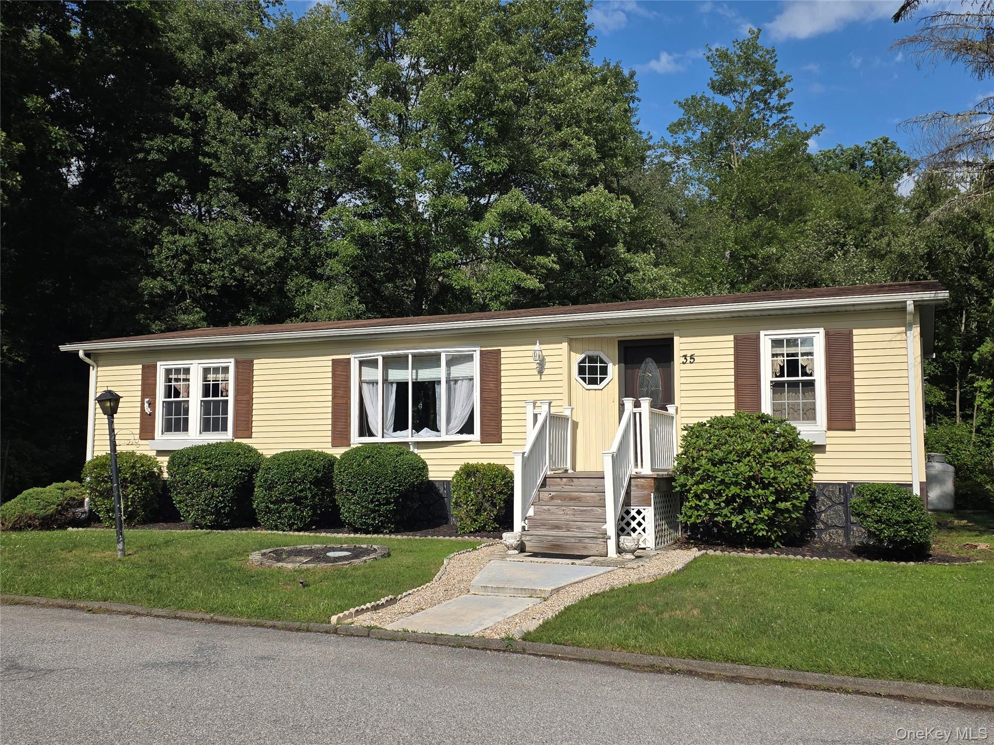 35 Perry Road Hyde Park, NY 12538 - Photo 2 of 43