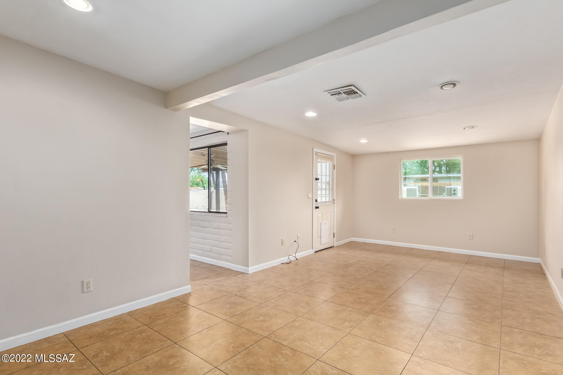 2915 South Kolb Road Tucson, AZ 85730 - Photo 4 of 27 Gallery Image 4