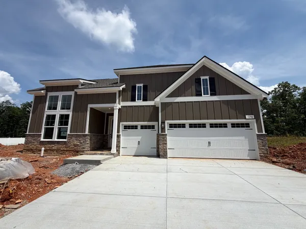 $749,900 | 7274 Fairlawn Drive, Fairview, TN 37062