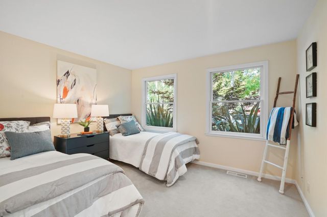 $3,050,000 | 2033 Oakley Avenue, Menlo Park, CA 94025