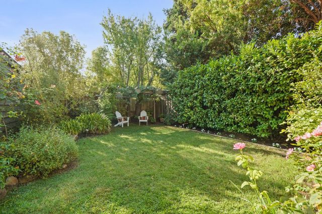 $3,050,000 | 2033 Oakley Avenue, Menlo Park, CA 94025