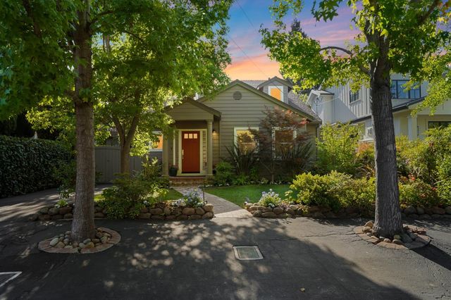 $3,050,000 | 2033 Oakley Avenue, Menlo Park, CA 94025