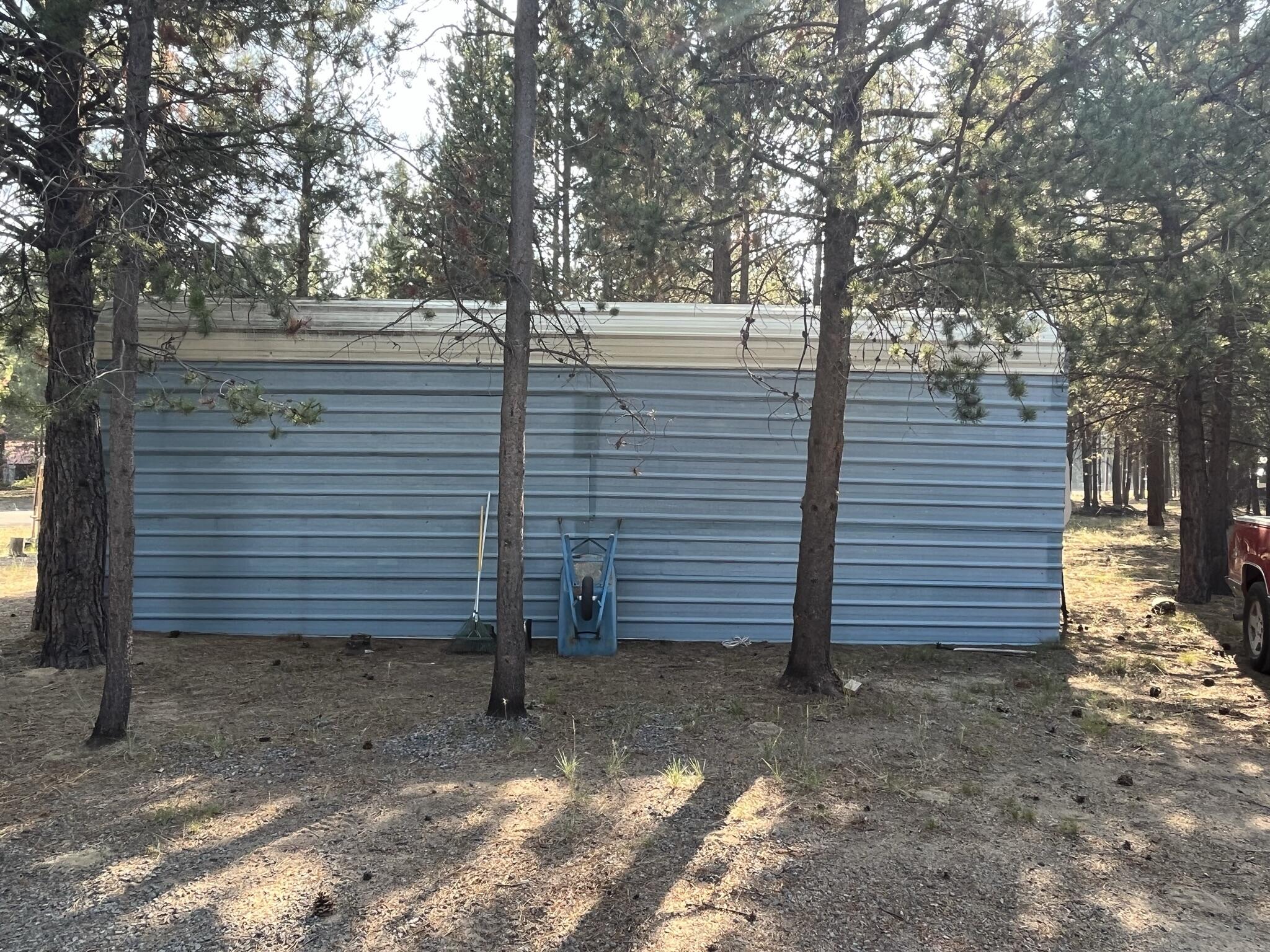 15886 Old Mill Road La Pine, OR 97739 - Photo 5 of 26 2597F7B2-C6D5-4898-BC40-36170EE8A653