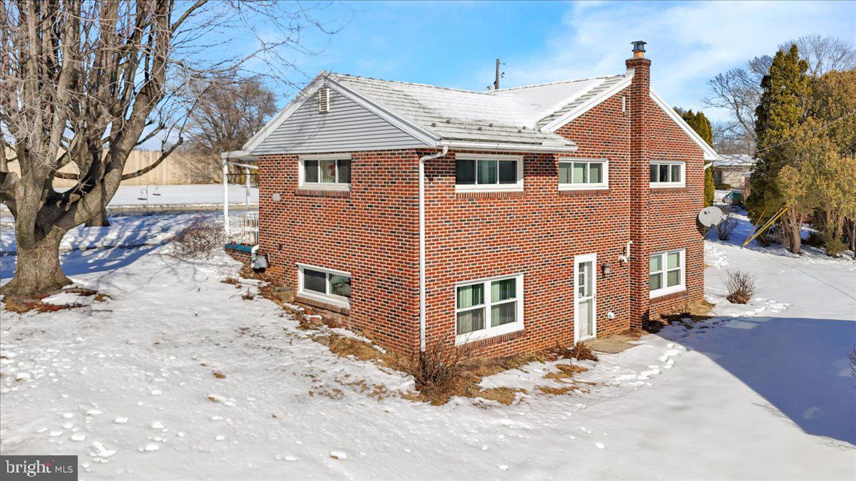 629 Lawrence Avenue Reading, PA 19609 - Photo 32 of 39 a front view of a house with a yard