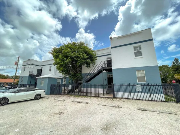 $3,990,000 | 36 Northeast 65th Street, Miami, FL 33138