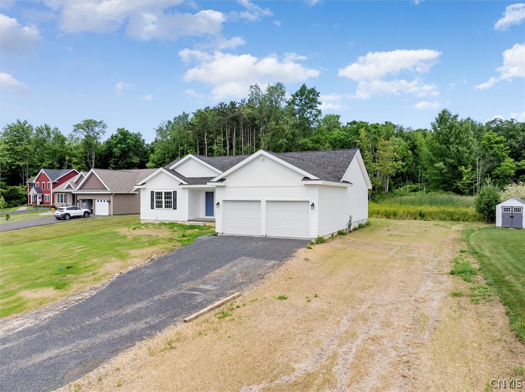 106 Peet Drive Marcy, NY 13403 - Photo 3 of 36