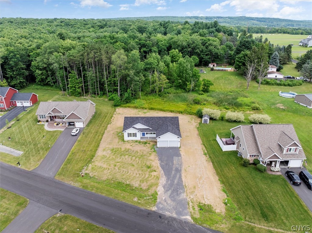 106 Peet Drive Marcy, NY 13403 - Photo 5 of 36