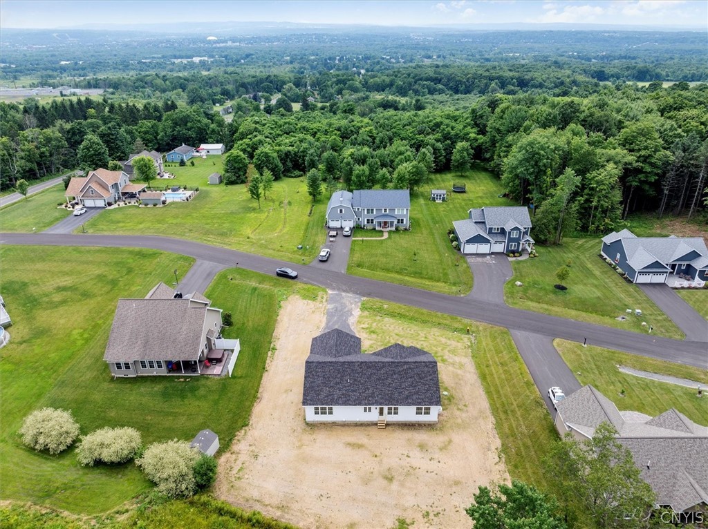 106 Peet Drive Marcy, NY 13403 - Photo 7 of 36