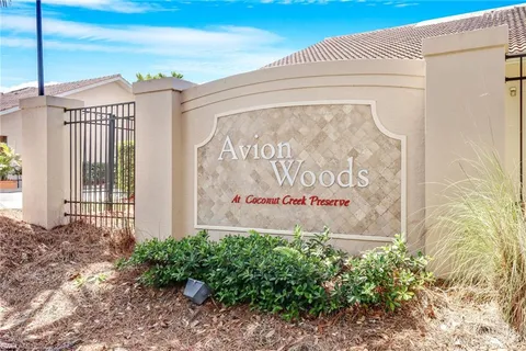 $374,900 | 3555 Avion Woods Court, Unit 501, Naples, FL 34104