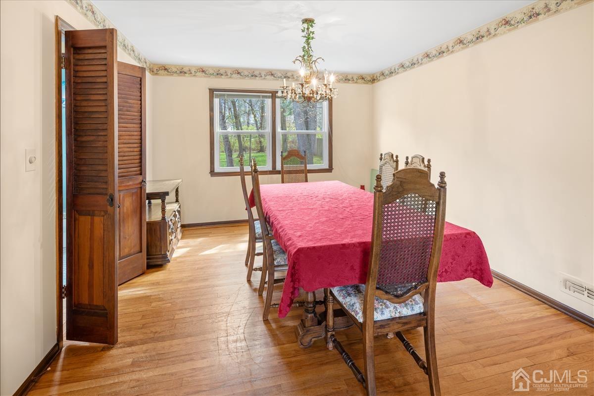 16 Alexander Road East Brunswick, NJ 08816 - Photo 8 of 31 Gallery Image 8