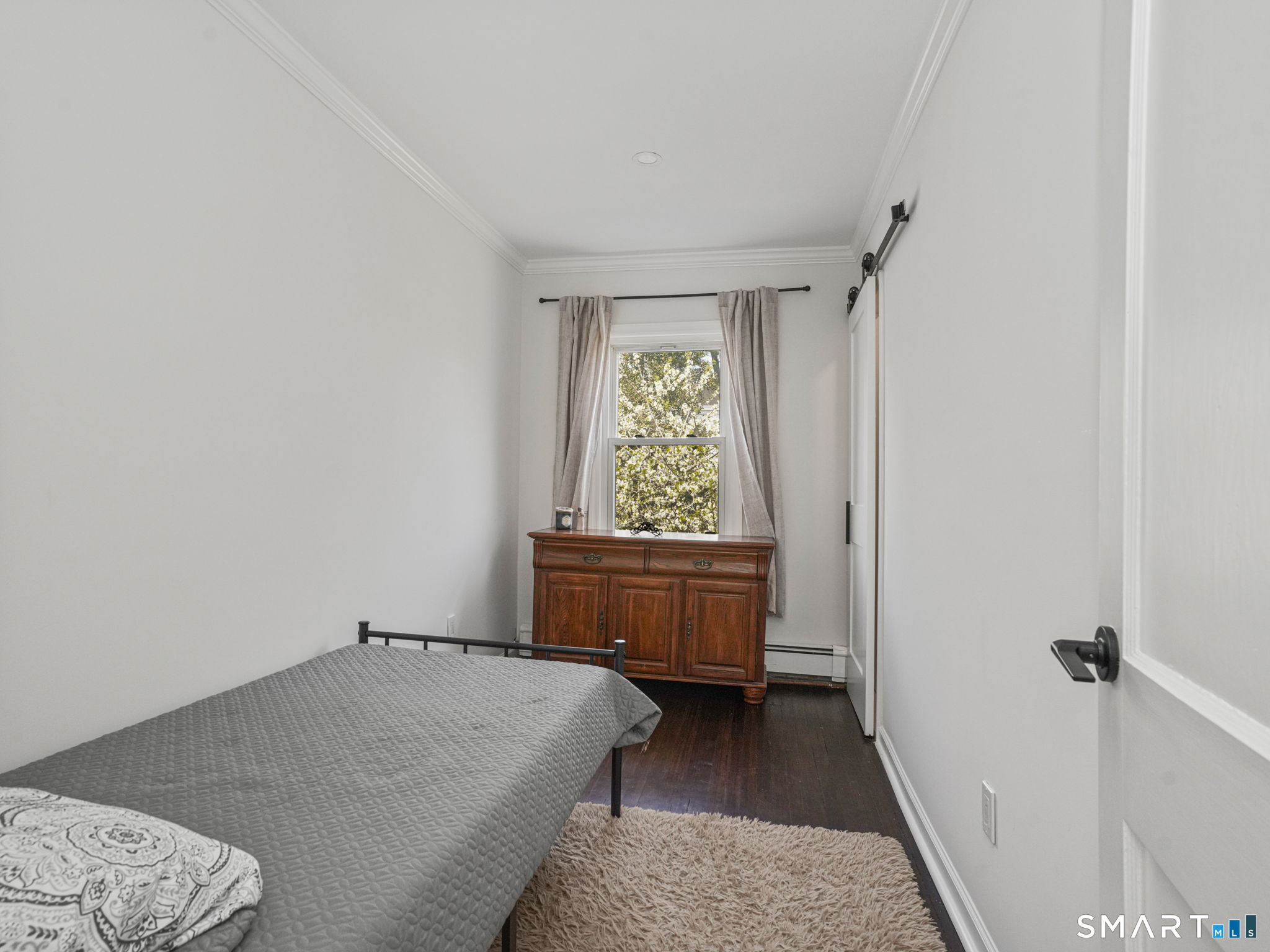 91 Clovelly Road Stamford, CT 06902 - Photo 23 of 39