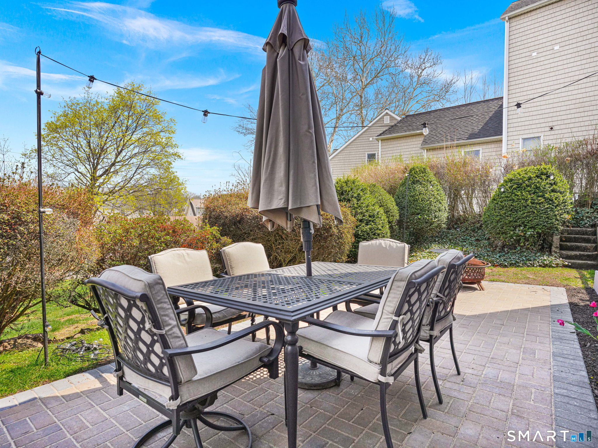 91 Clovelly Road Stamford, CT 06902 - Photo 33 of 39